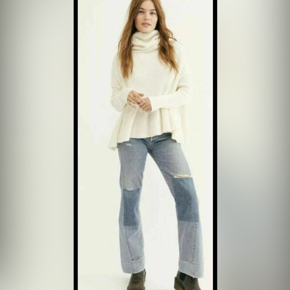Free People Layer Coconut Ivory Turtleneck Sweater Size SP - Picture 3 of 11
